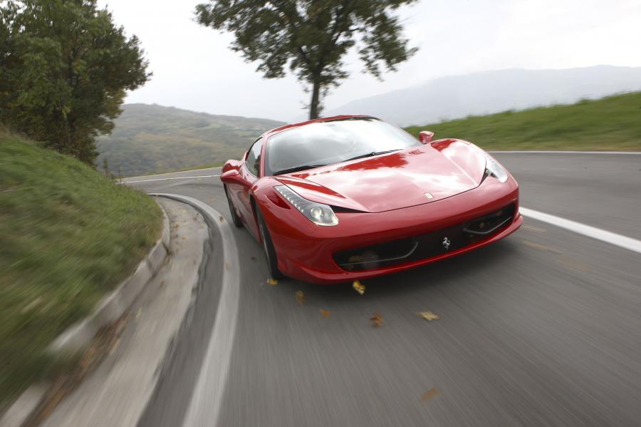  Ferrari 458 Italia 2009 года  (фото 100 из 162)